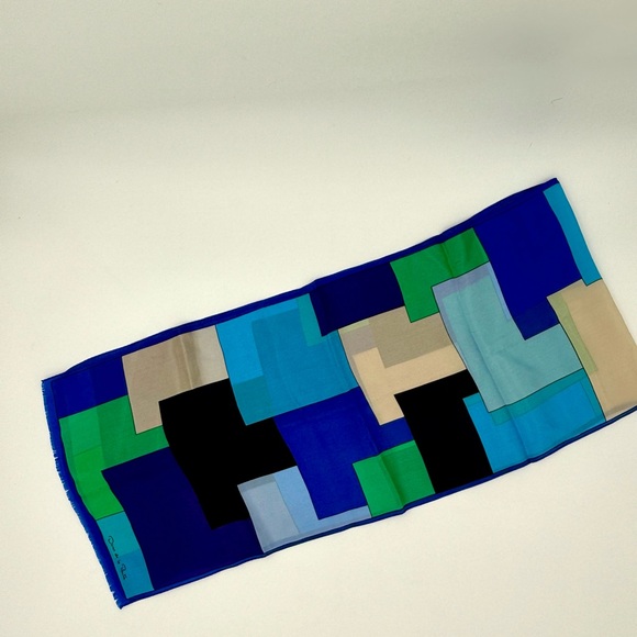 NWOT vintage Oscar de la Renta geometric silk scarf - Picture 2 of 8
